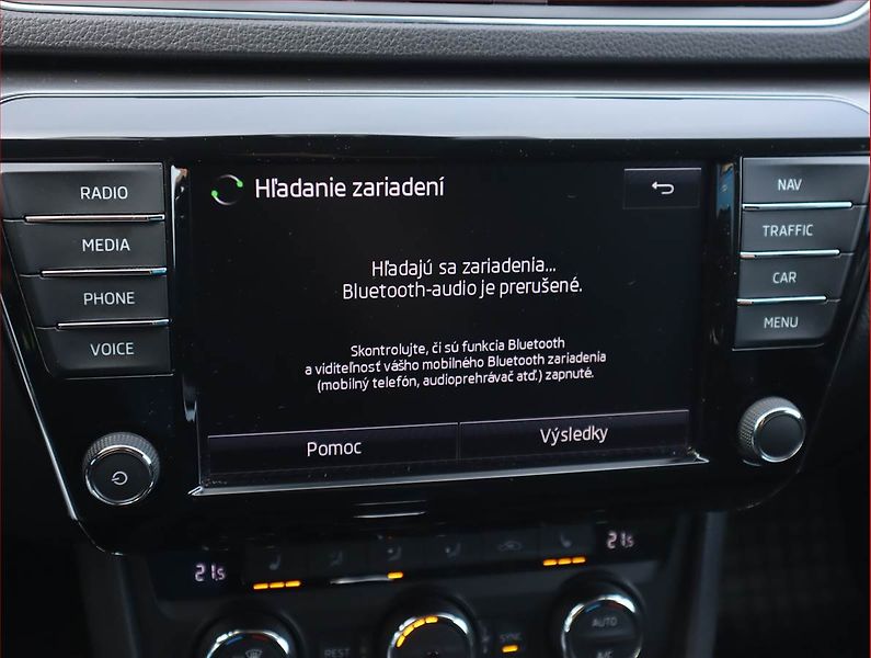 Škoda Superb (2017) 2.0 TDI, Automat, Kůže, Navi - fotka 19 z 21