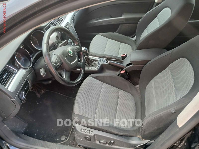 Škoda Superb (2011) 1.6TDI, bixen, temp - fotka 3 z 3