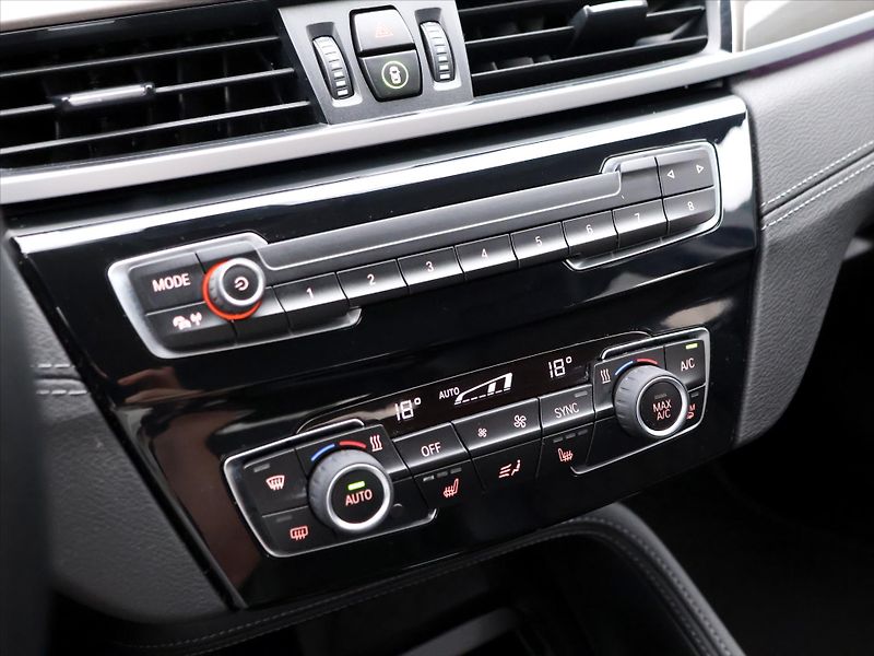 BMW X1 2.0 18d sDrive 110kW CZ - fotka 26 z 31