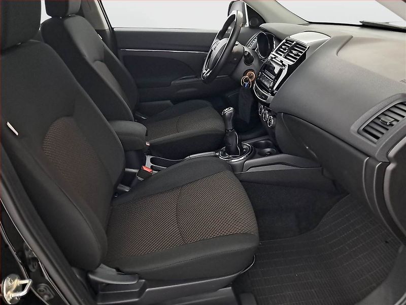 Mitsubishi ASX (2017) 1.6 MIVEC, Serv.kniha - fotka 9 z 16