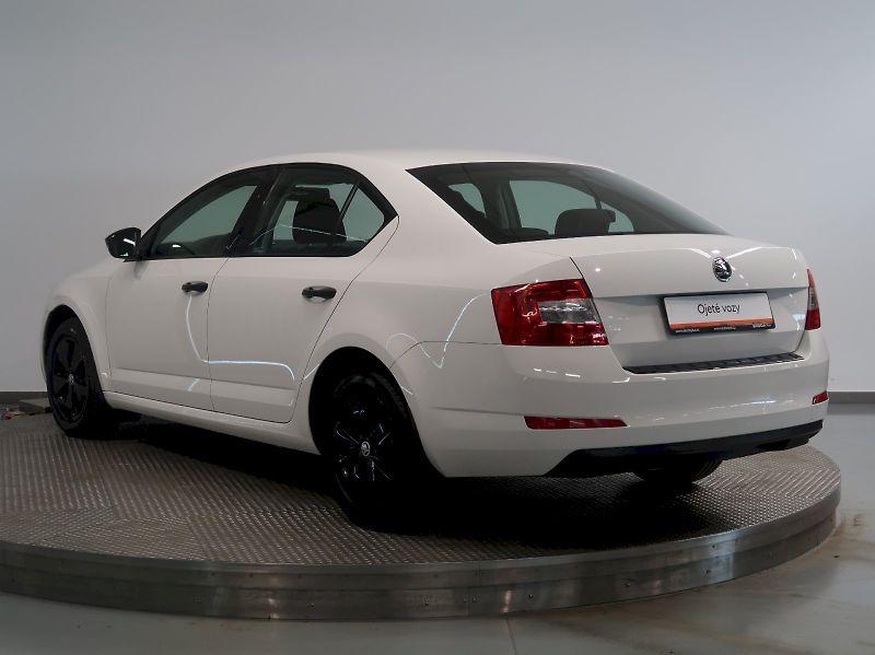 Škoda Octavia (2016) ACTIVE 1.6TDI 81KW SERVIS ROZV - fotka 16 z 25