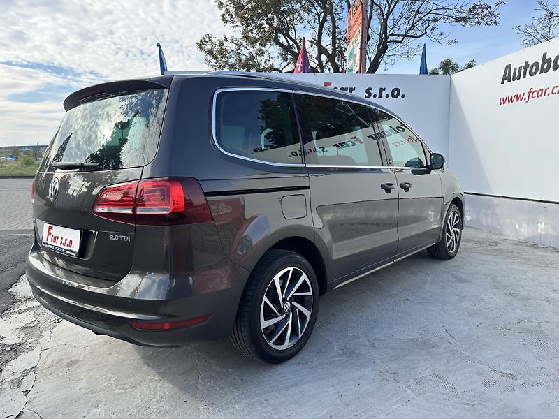 Volkswagen Sharan (2017) 2.0 TDi Sound 110 Kw - fotka 8 z 35
