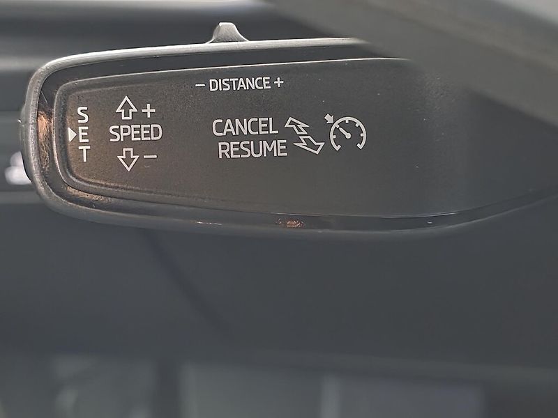 Škoda Superb Combi DSG 4M 2,0TDi 142kW L&K - fotka 21 z 28