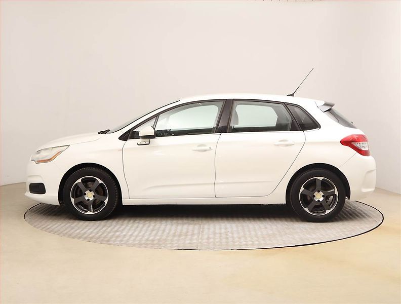 Citroën C4 (2014) 1.6 VTi, Serv.kniha, Tempomat - fotka 3 z 17