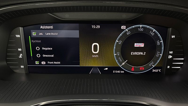 Škoda Octavia 2.0 TDI Style Combi - fotka 10 z 24