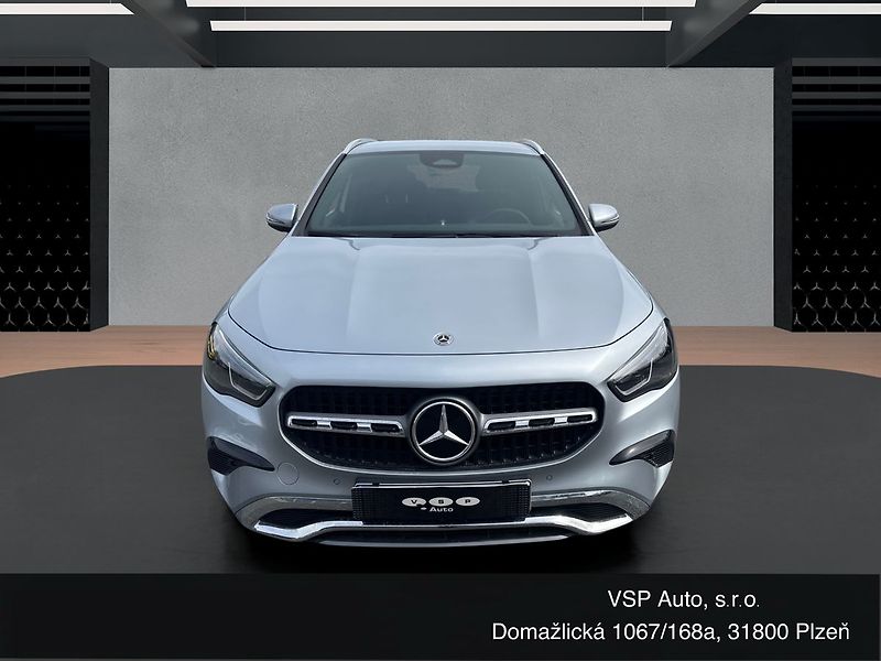 Mercedes-Benz GLA PROGRESSIVE 200d 4MATIC - fotka 8 z 19