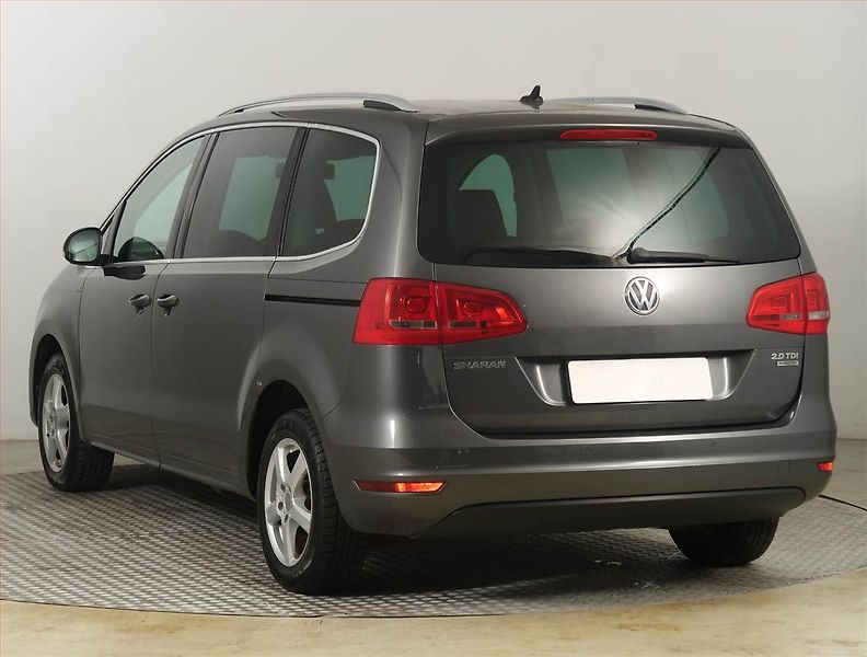 Volkswagen Sharan (2012) 2.0 TDI, Xenony, Tempomat - fotka 4 z 28