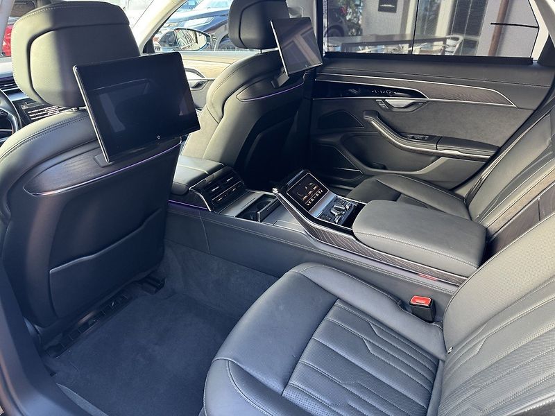 Audi A8 (2022) 55TSFi Martix Vzduch B&O - fotka 25 z 49