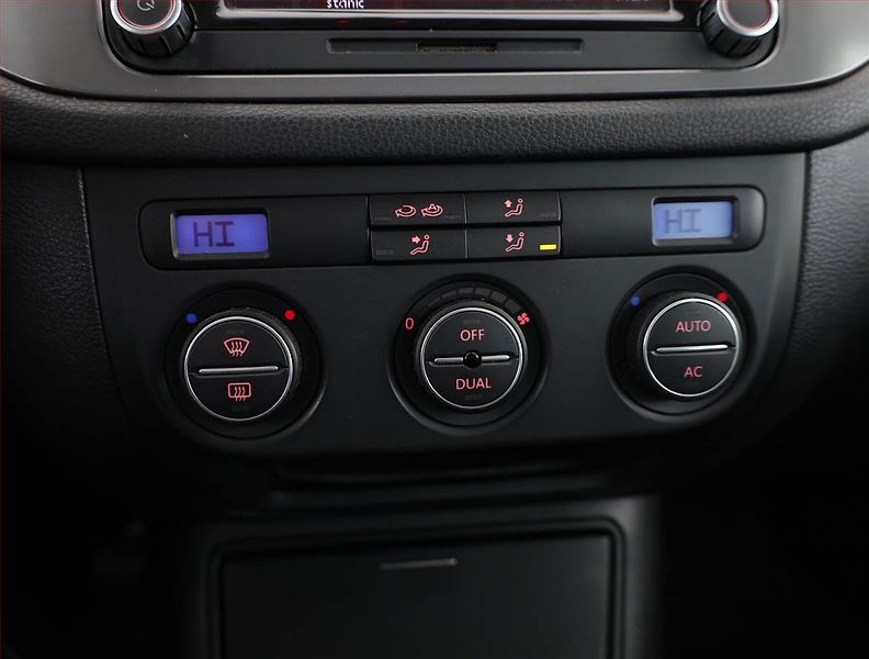 Volkswagen Tiguan (2009) 1.4 TSI, 4X4 - fotka 11 z 15
