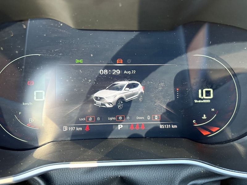 MG ZS 1.0TGI Automat, Navi, Kamera - fotka 9 z 23