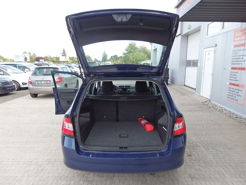 Škoda Fabia 1.2 TSI KLIMATIZACE, 6x AIRBAG - fotka 8 z 16