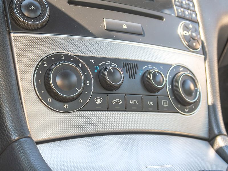Mercedes-Benz CLK (2006) 320CDI 165KW mat – FAKTURY - fotka 22 z 46