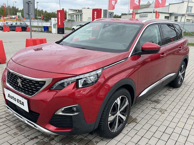 Peugeot 5008 (2020) 1.5 HDi, 2.maj,ČR, Allure - fotka 3 z 24