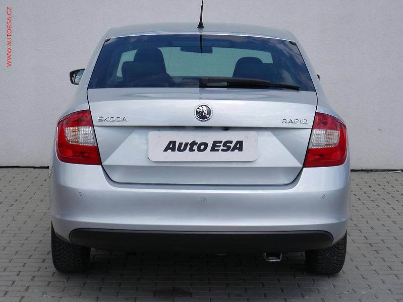 Škoda Rapid (2014) 1.6TDi, ČR, Výhř.sed. - fotka 5 z 16
