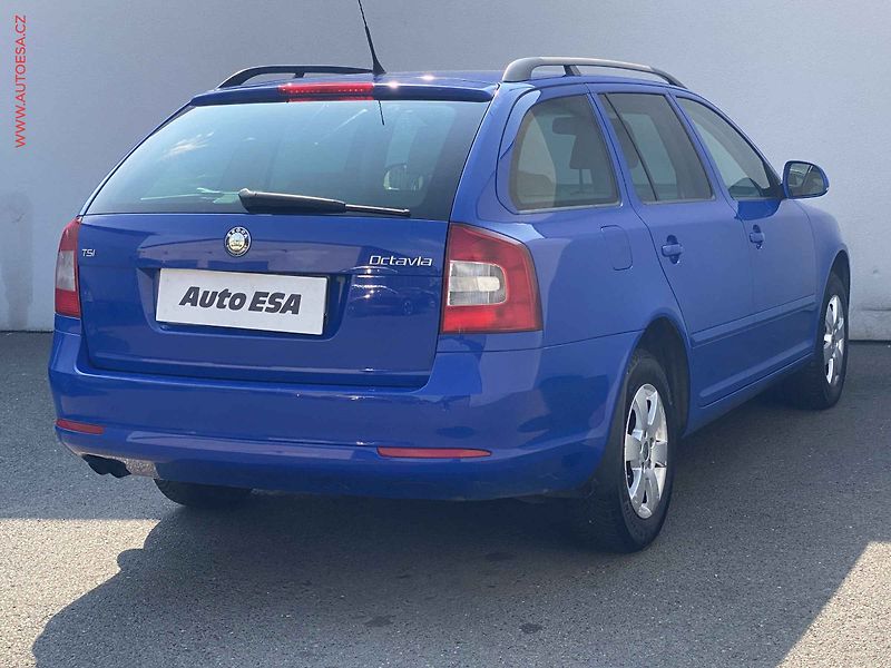 Škoda Octavia (2009) 1.4 TSi, 1.maj,ČR, AAC - fotka 4 z 15