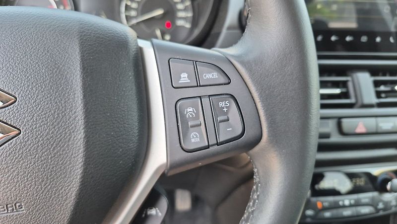 Suzuki S-Cross 1.4 BoosterJet 4x4 Premium - fotka 15 z 25