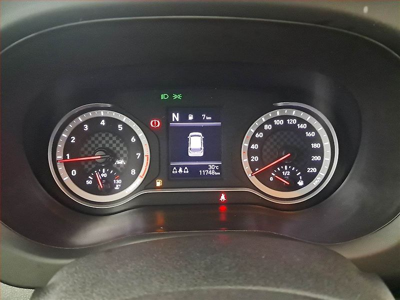 Hyundai i10 (2021) 1.0, Automat, Serv.kniha - fotka 11 z 15