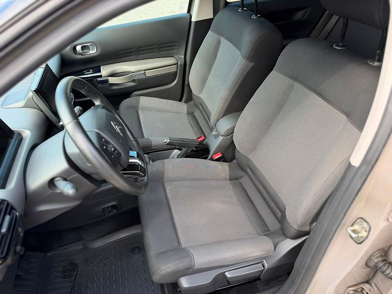 Citroën C4 CACTUS FEEL 1.2PT 110 MAN5 - fotka 21 z 31