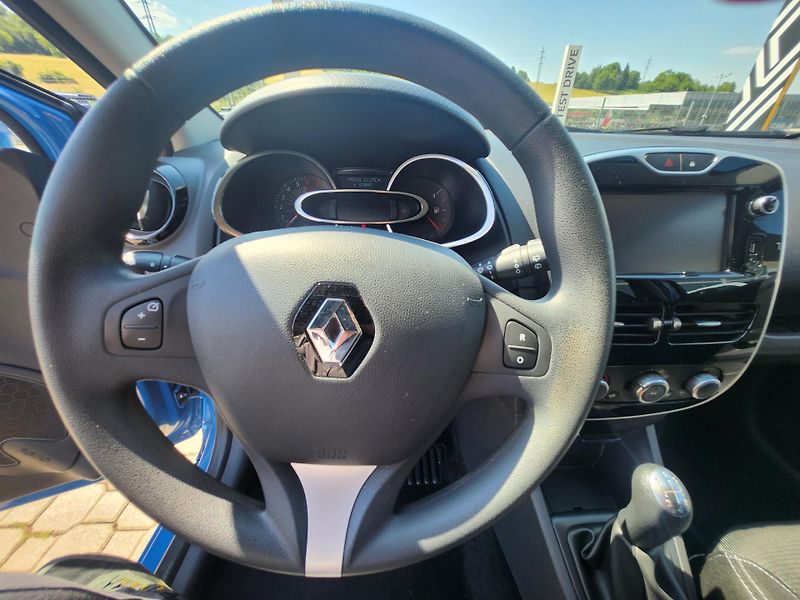 Renault Clio - fotka 14 z 26