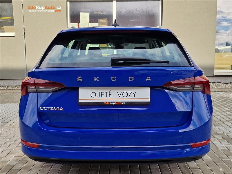 Škoda Octavia 2.0 TDI Style Combi,ČR,1.Maj. - fotka 9 z 49