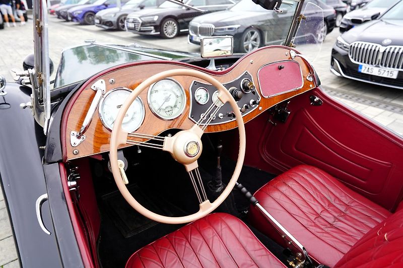 MG Ostatní TD 1.250 cm3, 42 Kw, - fotka 18 z 34