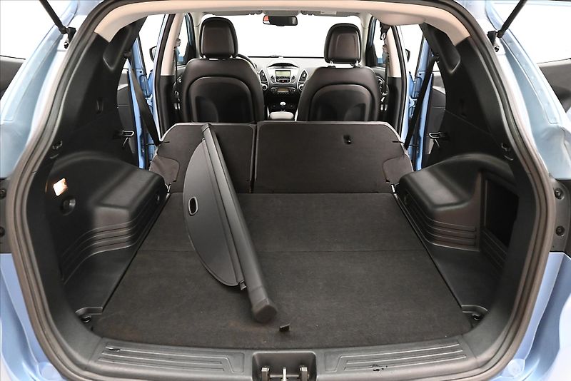 Hyundai ix35 1,7 CRDi 85 kW Tažné Výhřev se - fotka 11 z 30