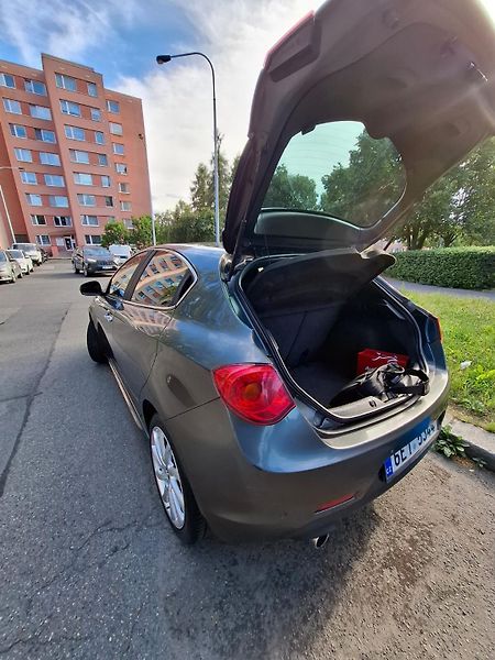 Alfa Romeo Giulietta (2012) - fotka 2 z 13