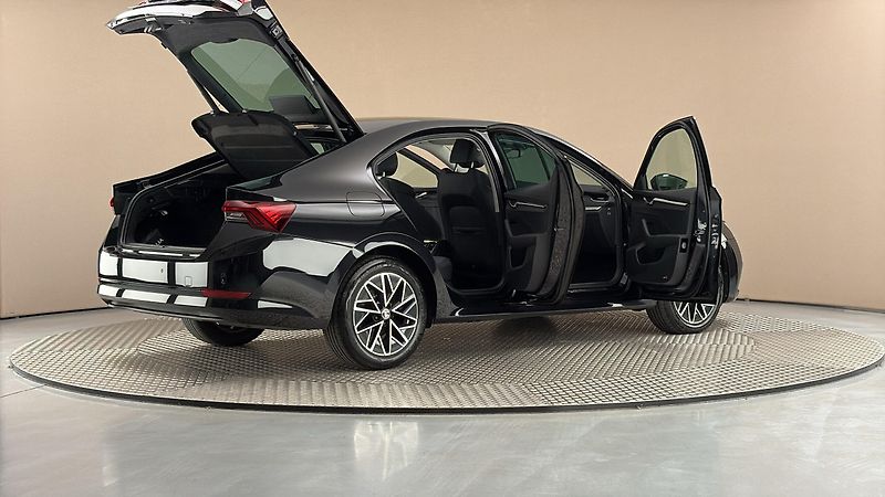 Škoda Octavia 2.0 TDI DSG Style - fotka 6 z 29