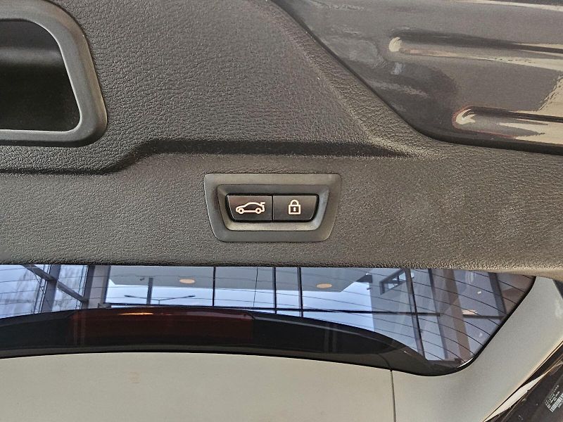 BMW X5 xDrive30d - fotka 23 z 23