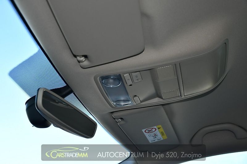 Škoda Octavia 1,6TDi STYLE - fotka 45 z 53