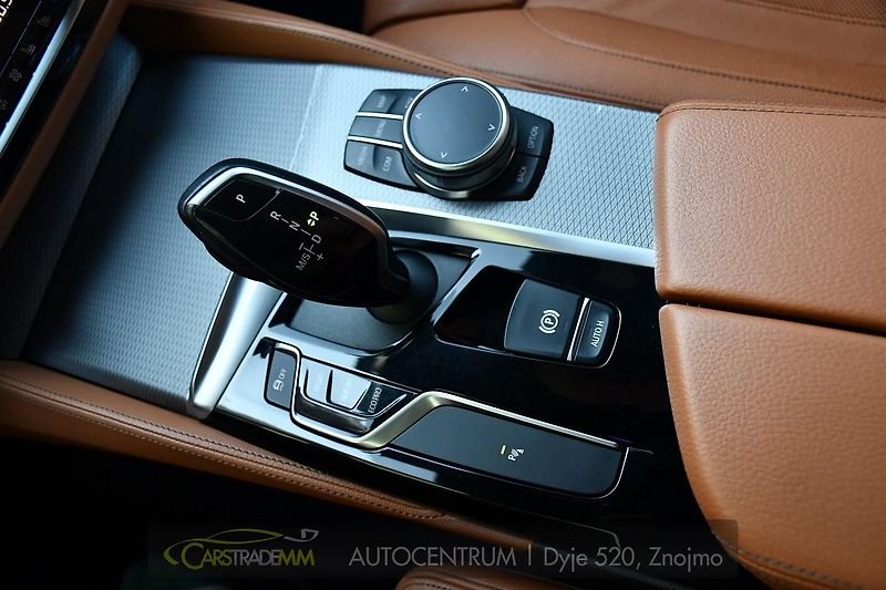 BMW Řada 5 530xD M-SPORT H&K HUD ACC PANO - fotka 32 z 51