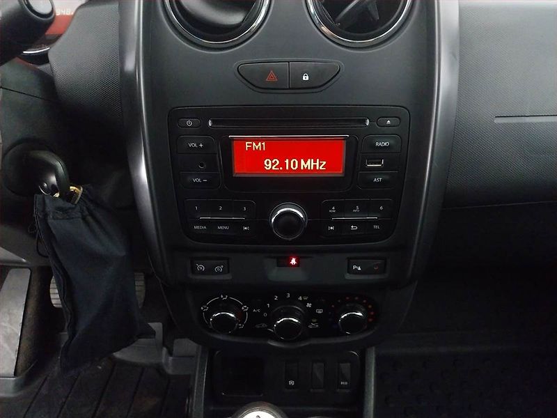 Dacia Duster (2015) 1.6 SCe, ČR,1.maj, Serv.kniha - fotka 12 z 15