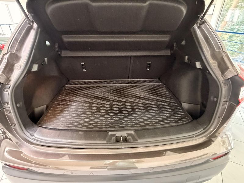 Nissan Qashqai 1,3 - fotka 10 z 29