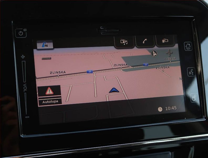 Suzuki Vitara (2016) S 1.4 BoosterJet, 4X4 - fotka 13 z 21