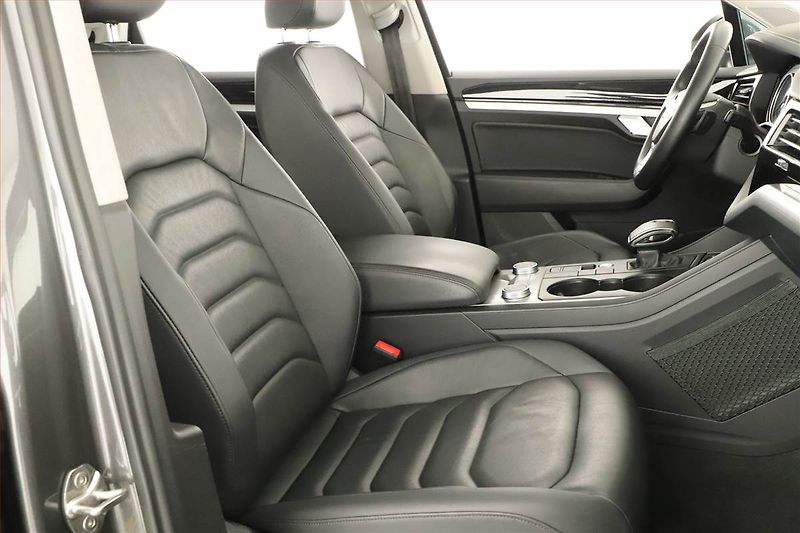 Volkswagen Touareg (2020) 3.0 TDI - fotka 7 z 21