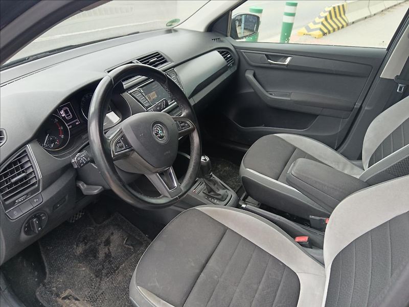 Škoda Fabia 1,2 TSi DSG  Joy - fotka 20 z 24