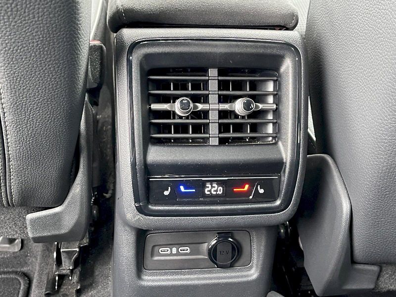 Škoda Kodiaq (2025) 2.0 TDI 110 kW DSG SportLine - fotka 27 z 35