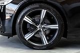 Volvo V90 D5 AWD R-DESIGN*HARMAN/KARDON* - náhled 33