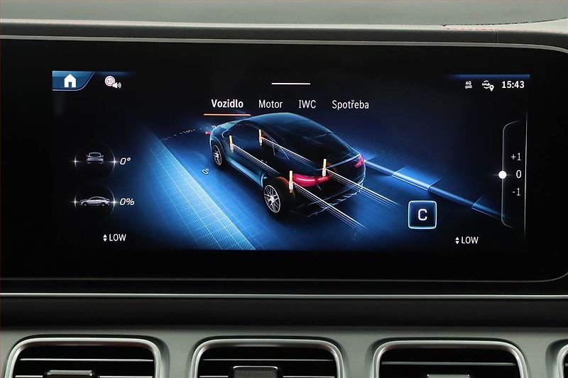 Mercedes-Benz GLE (2025) 53 AMG 4MATIC+, AMG, VZDUCH - fotka 18 z 31