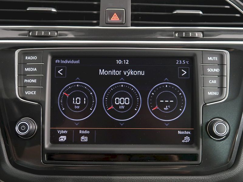 Volkswagen Tiguan (2016) HIGHLINE 2.0TDI 4x4 DSG TAŽNÉ - fotka 22 z 35