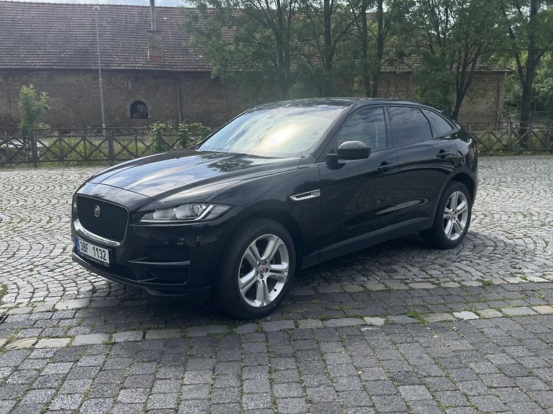 Jaguar F-Pace (2017) - fotografie inzerátu