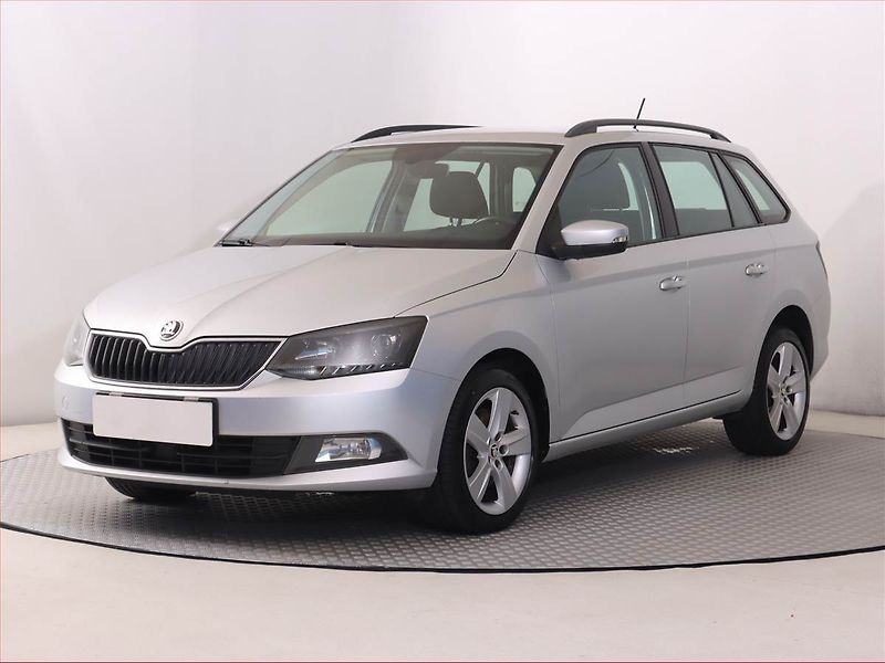 Škoda Fabia (2017) Style 1.0 TSI, Automat - fotka 2 z 22