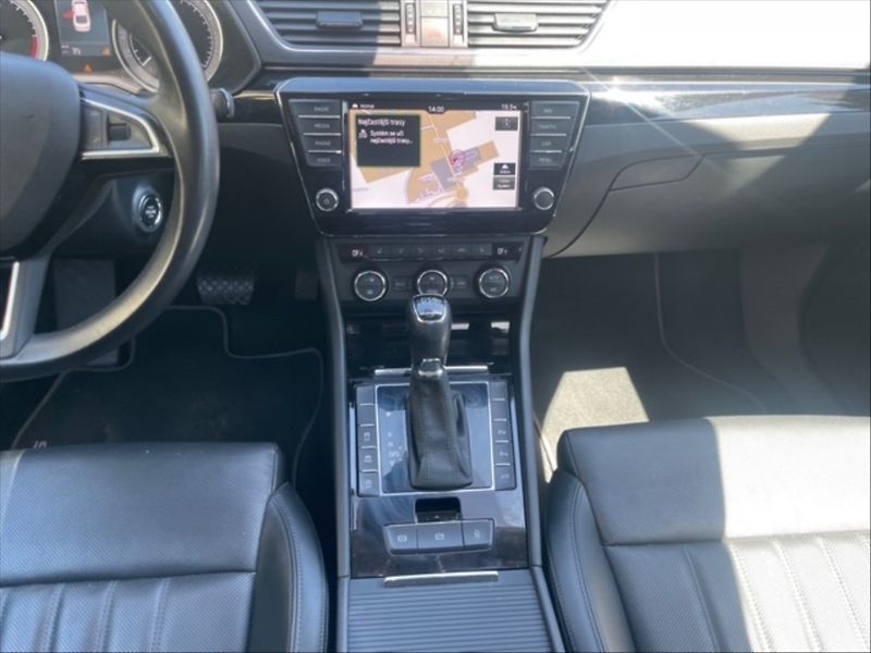 Škoda Superb 2,0 TDI 140 L&K 4x4 - fotka 10 z 11