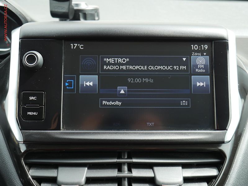 Peugeot 208 (2014) 1.6i, ČR, autoAC, temp - fotka 14 z 15