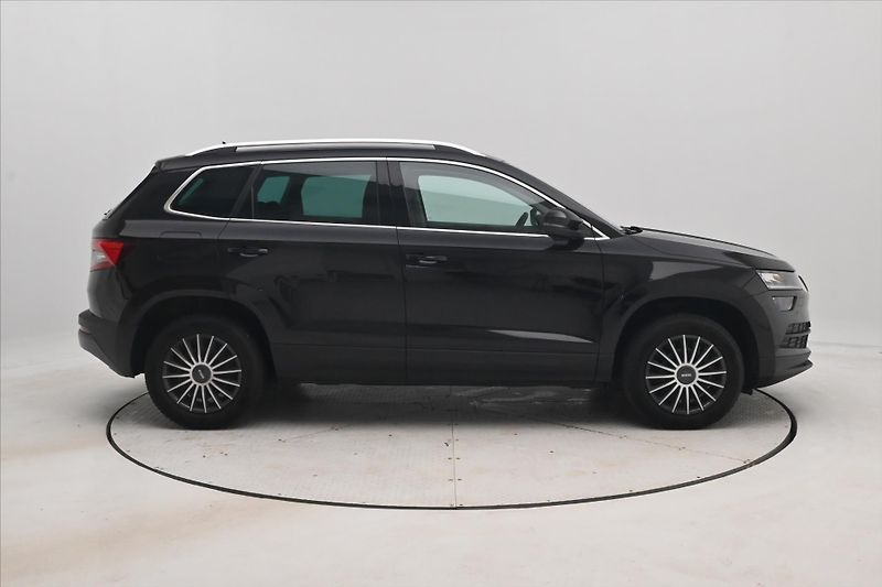 Škoda Karoq 2,0 TDI 85kW DSG Style Záruka - fotka 4 z 28