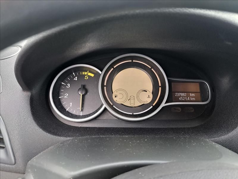 Renault Mégane 1,5 dCi - fotka 9 z 19