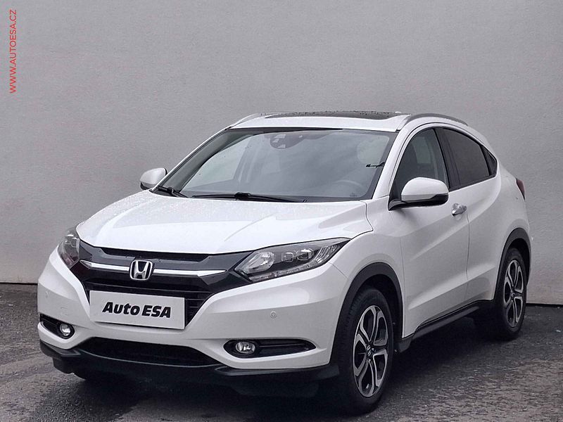 Honda HR-V (2016) 1.5 i- VTEC, Executive, AT - fotka 3 z 18
