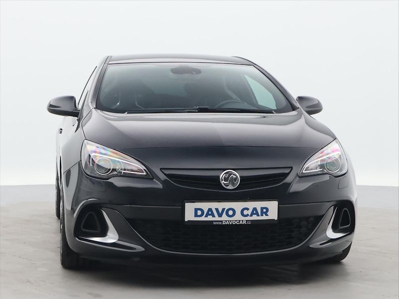 Opel Astra 2,0 T 206kW OPC Black Edit. CZ - fotka 2 z 29