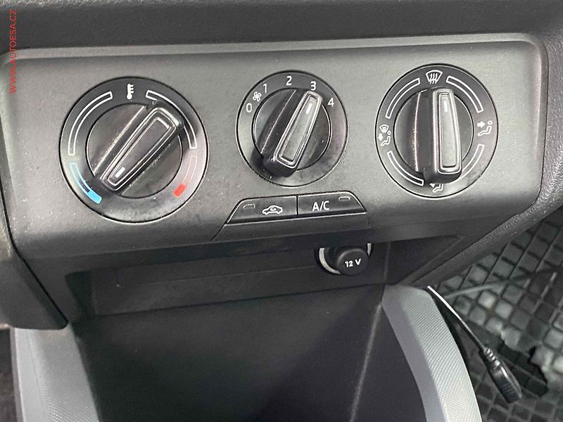 Škoda Fabia (2015) 1.0 MPi, ČR, AC, ČR - fotka 13 z 18