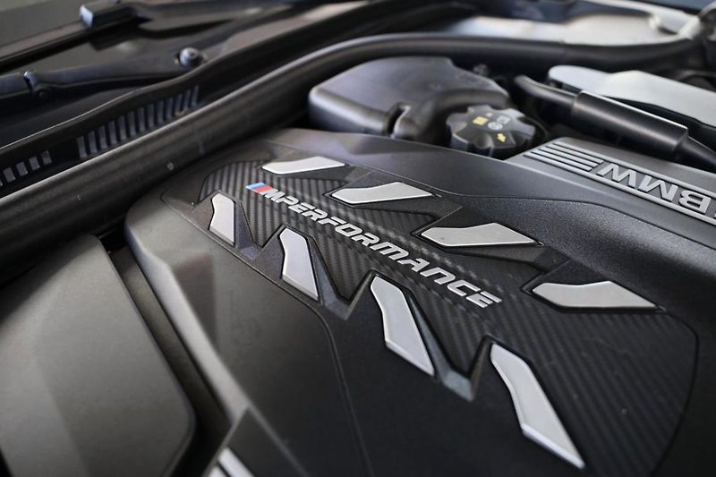 BMW Řada 8 M850i xDrive Gran Coupé - fotka 12 z 30